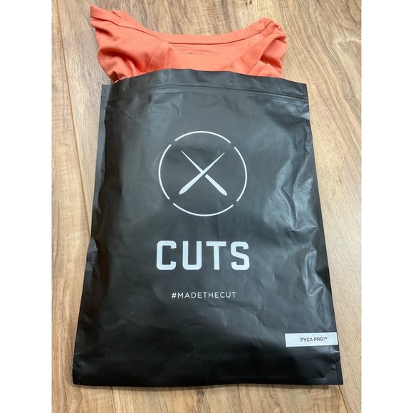 New Never Worn Men's CUTS AO Universal Curve-Hem Orange Tee Small - Picture 12 of 12